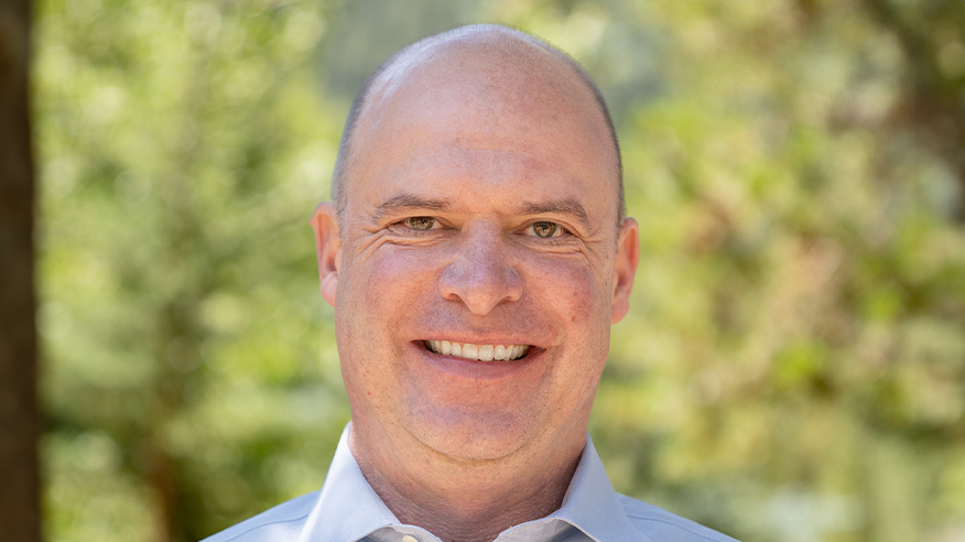 Image of Tim April